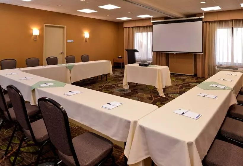 Отель Holiday Inn Express Pocatello, An Ihg