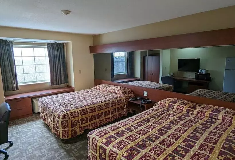 فندق St Clair Inn And Suites