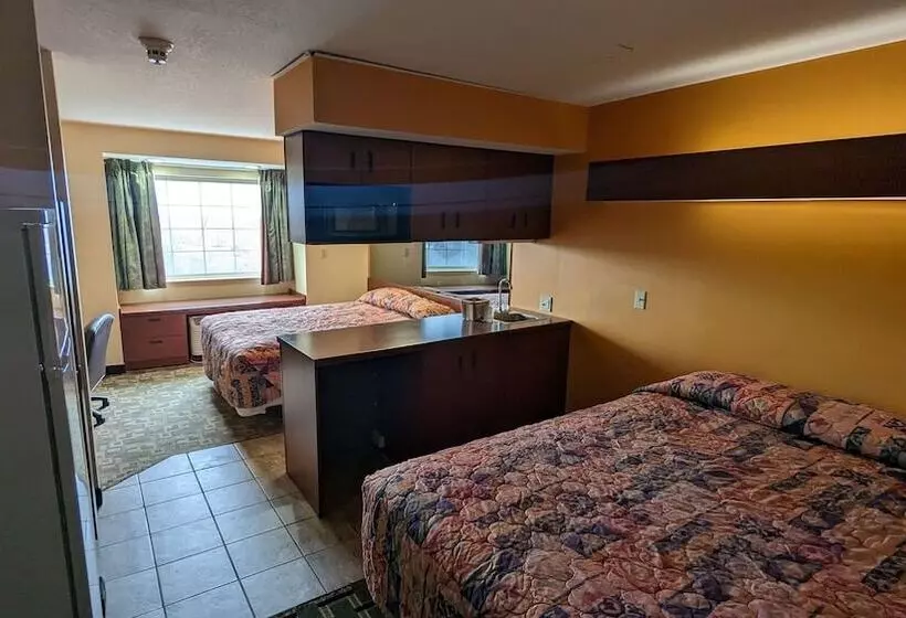 فندق St Clair Inn And Suites