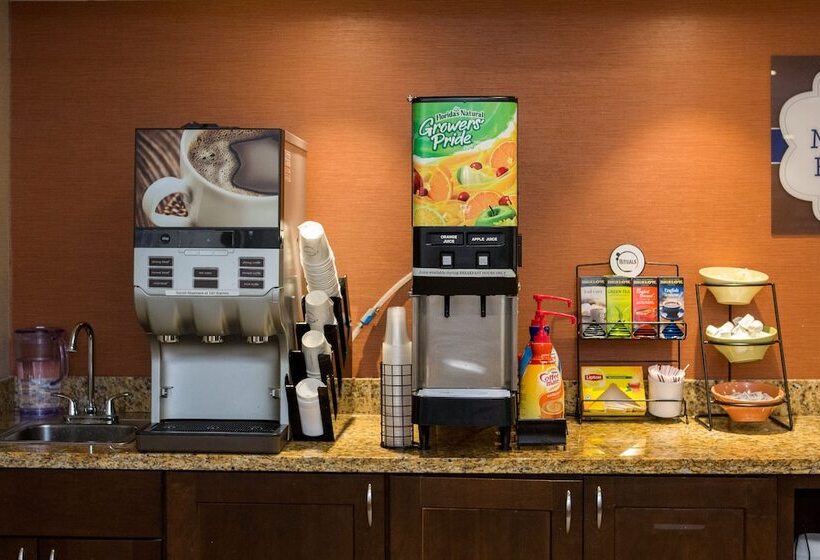 호텔 Mainstay Suites Coralville Iowa City