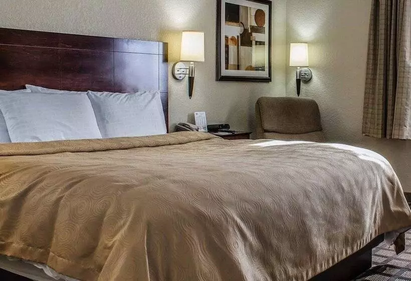 Отель Mainstay Suites Coralville  Iowa City