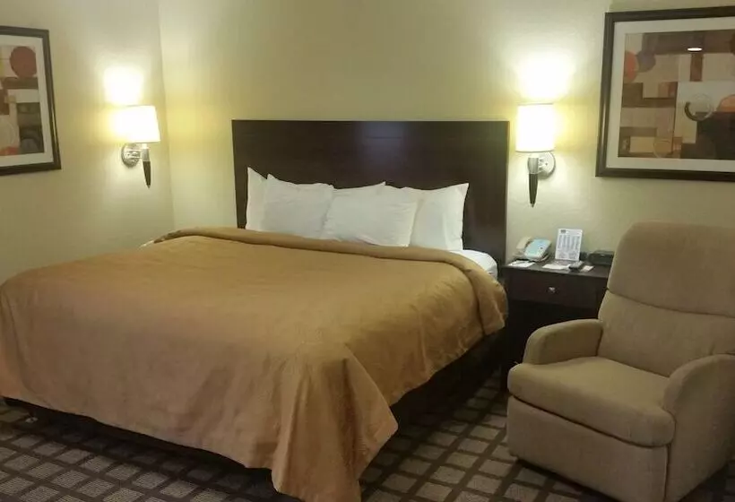 Отель Mainstay Suites Coralville  Iowa City