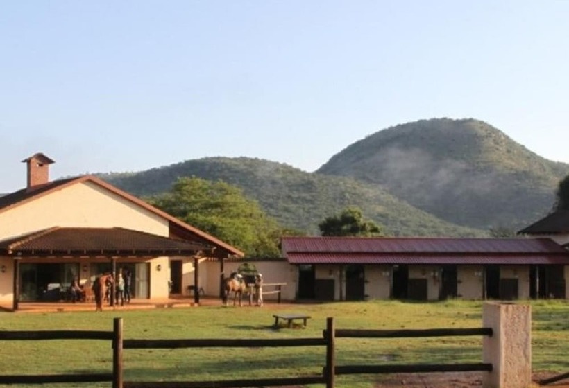 בית מלון כפרי Pakamisa Private Game Reserve