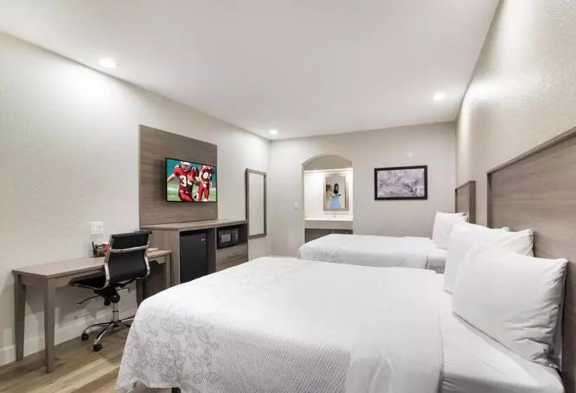 هتل Red Roof Inn Plus + Galveston Beachfront