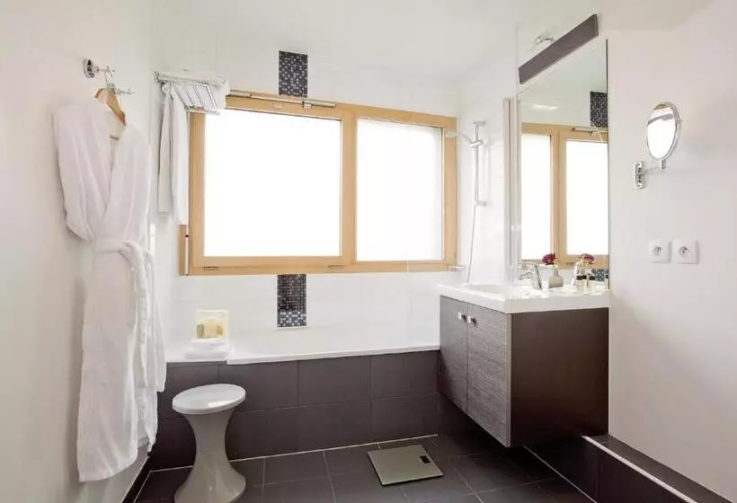هتل Residhome Paris Issy Les Moulineaux