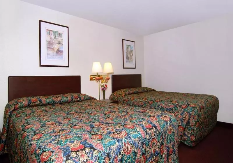 ホテル Rodeway Inn