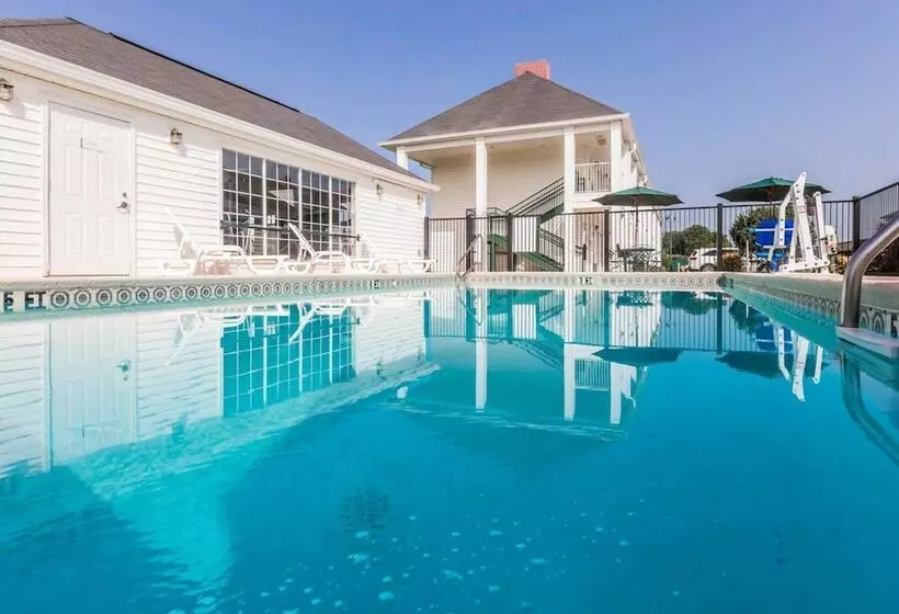 בית מלון כפרי Rodeway Inn Sylacauga Hwy 280