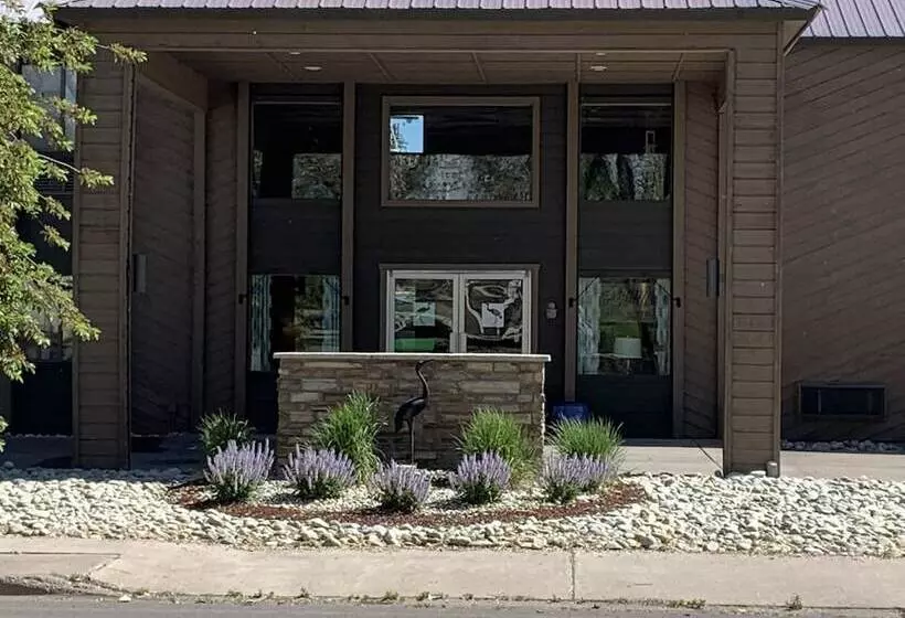 Отель Baymont By Wyndham Monte Vista