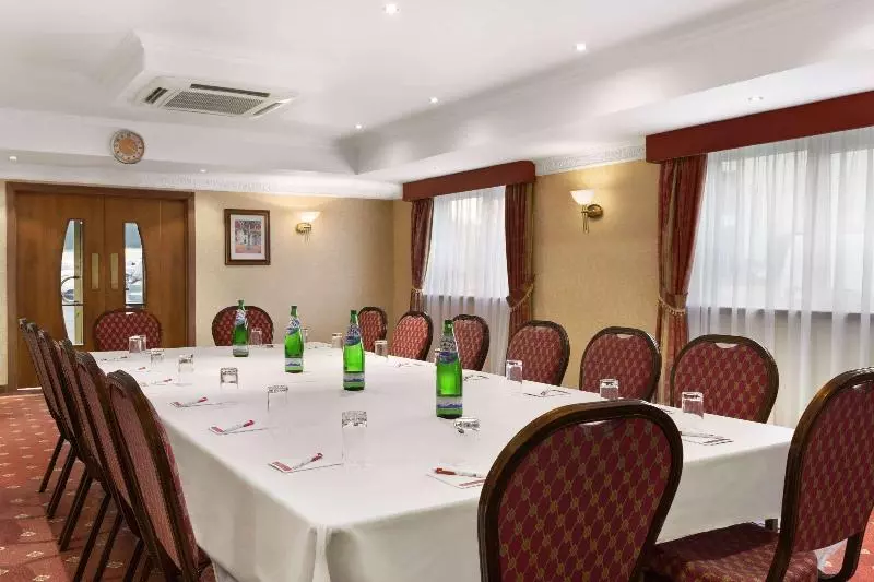 Savera Hotel South Ruislip