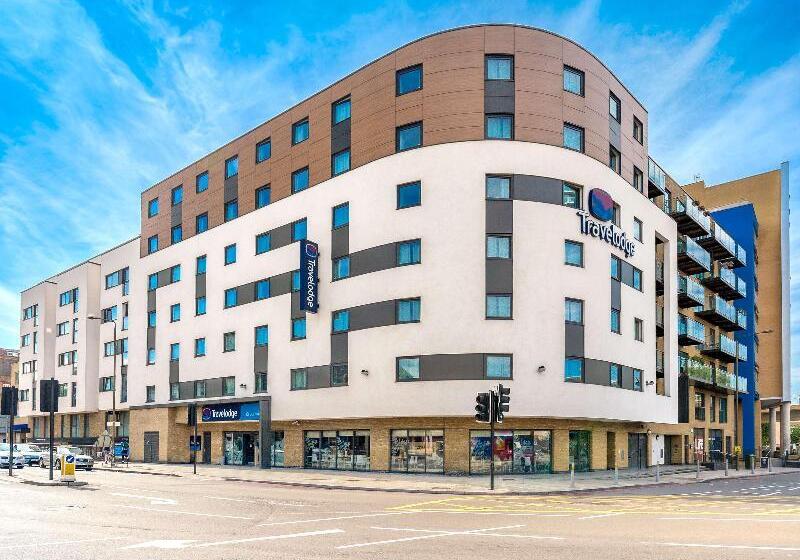 Отель Travelodge London Greenwich