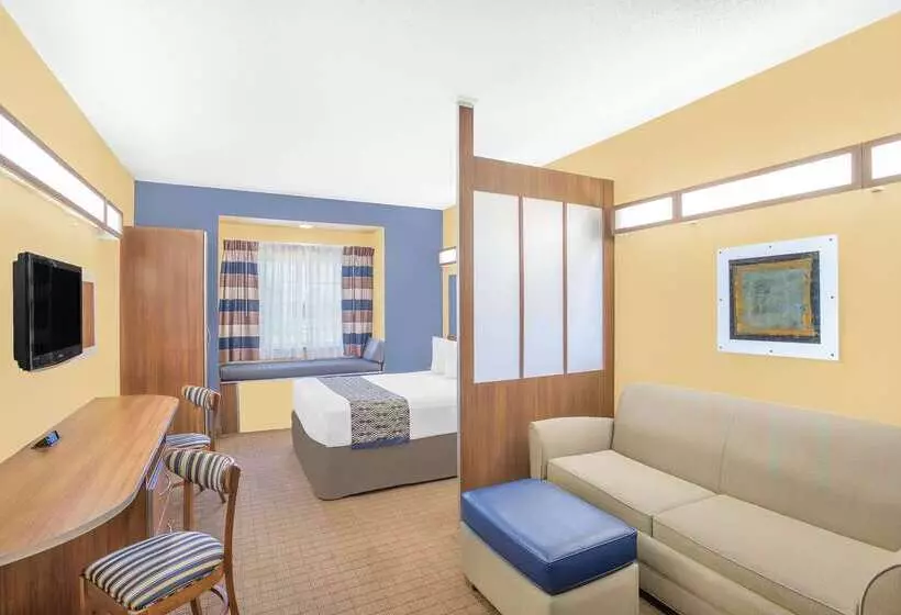 Microtel Inn & Suites Chili/rochester