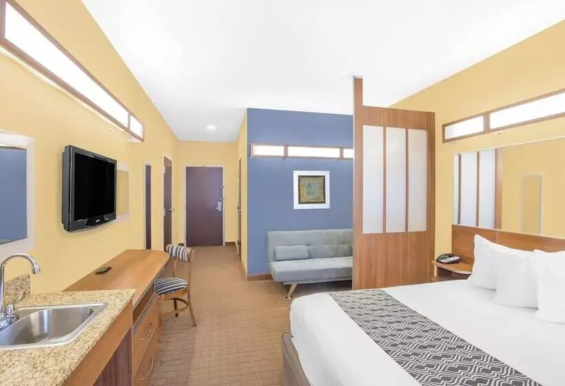 Microtel Inn & Suites Chili/rochester
