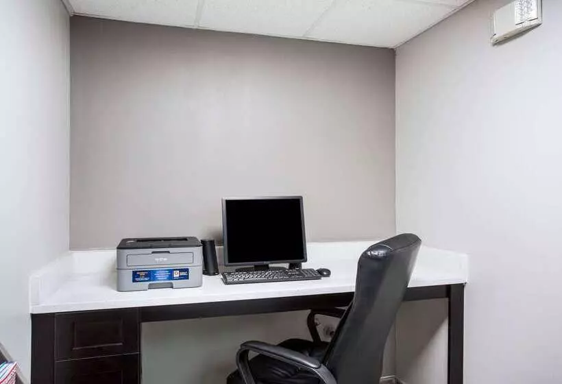 모텔 Quality Inn White House