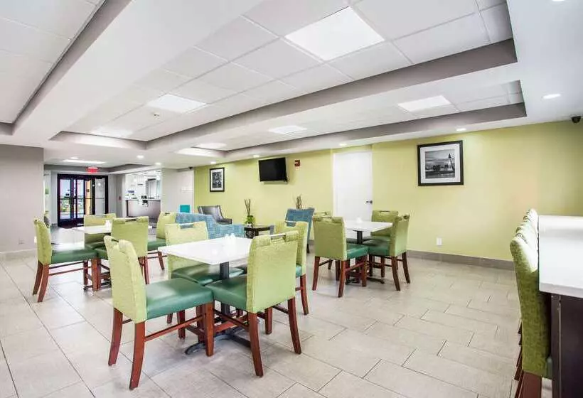 모텔 Quality Inn White House