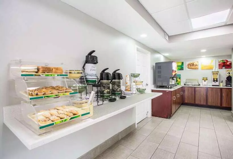 모텔 Quality Inn White House