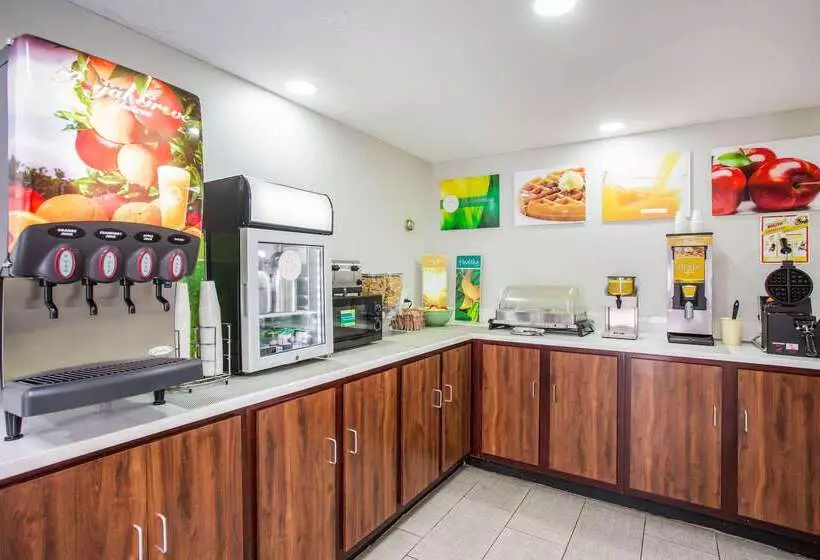 모텔 Quality Inn White House