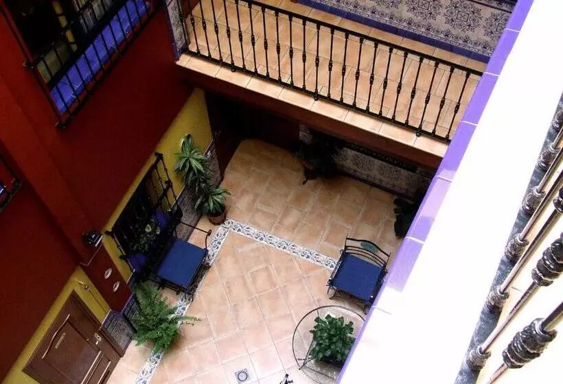Pensión Macarena