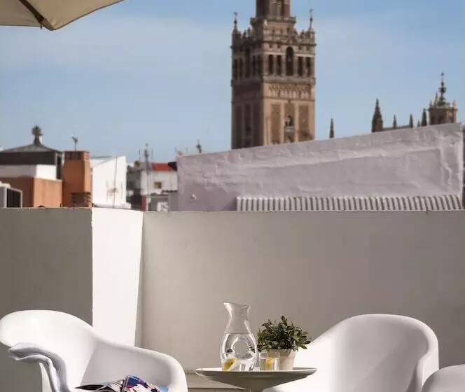 Suites Sevilla Plaza