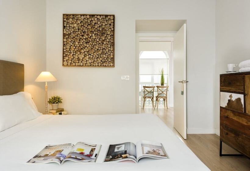 Suites Sevilla Plaza