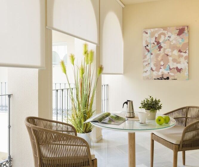 Suites Sevilla Plaza