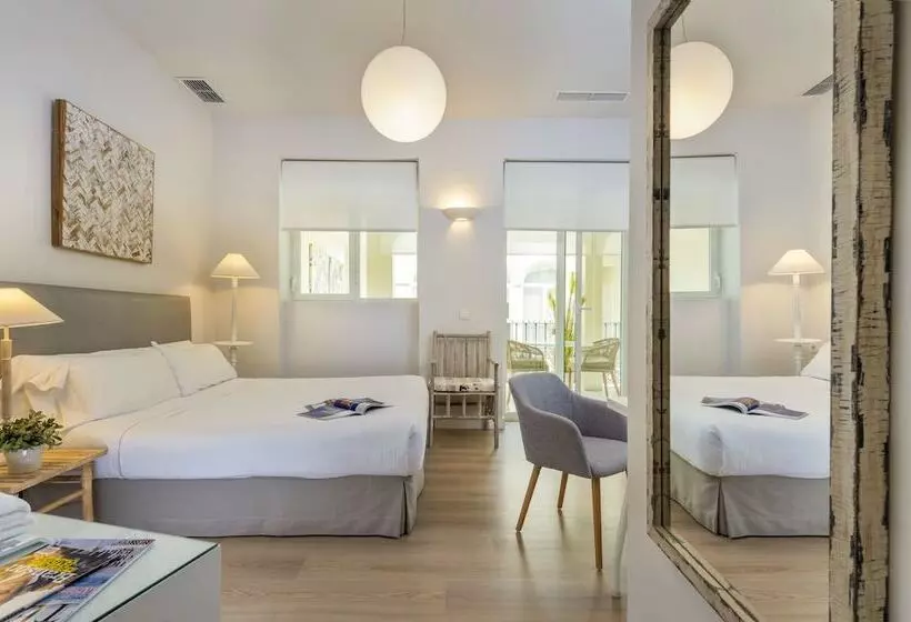 Suites Sevilla Plaza