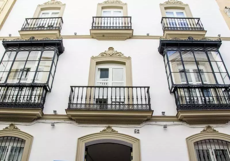 Suites Sevilla Plaza