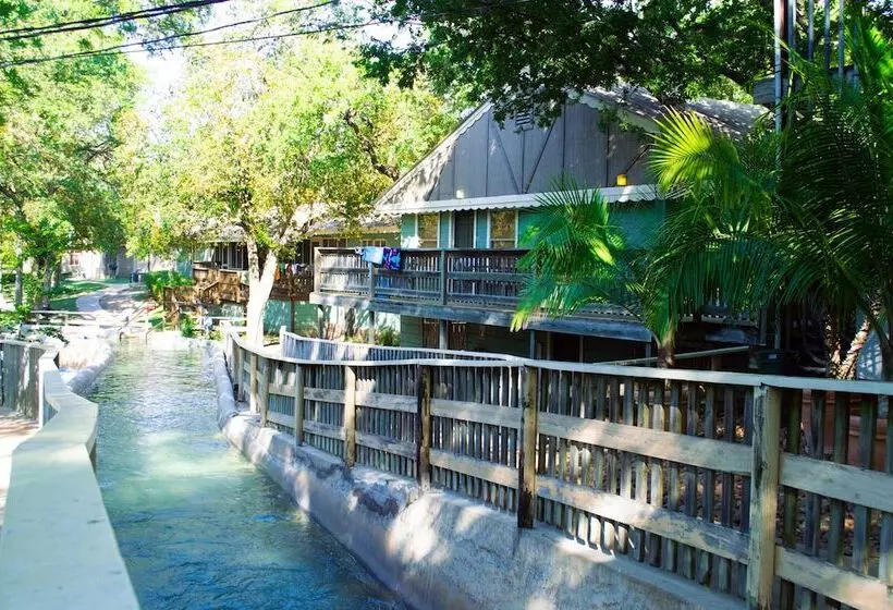 The Resort At Schlitterbahn