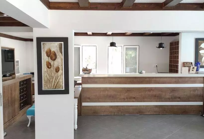 Gunes Hotel & Apartments