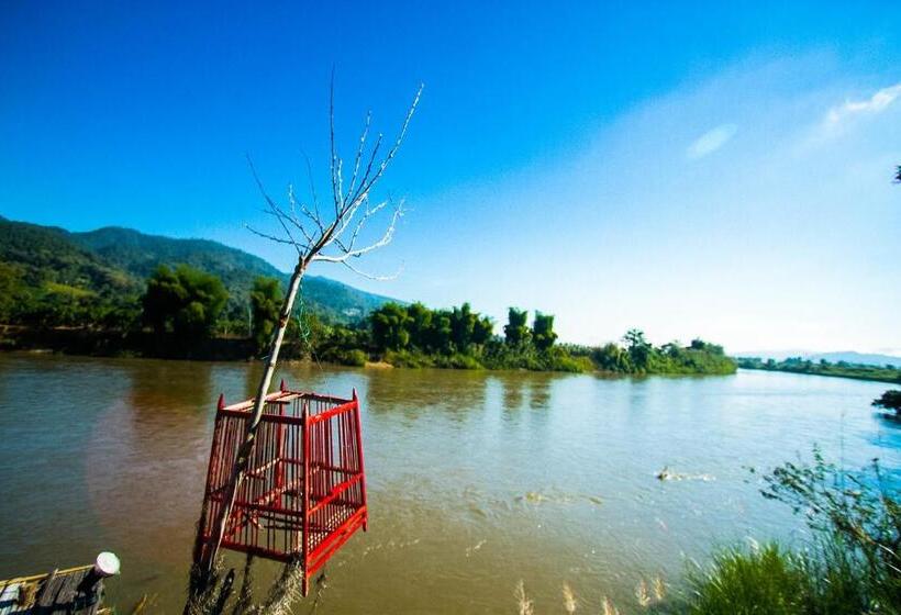 Szálloda Areeya Phuree Resort