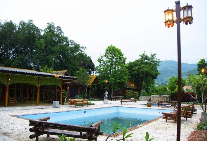 Szálloda Areeya Phuree Resort