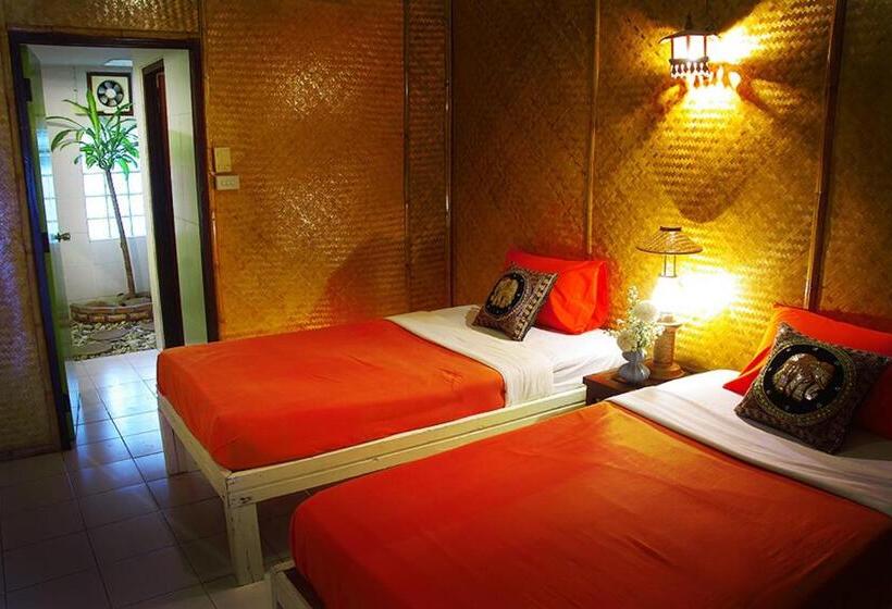 Szálloda Areeya Phuree Resort