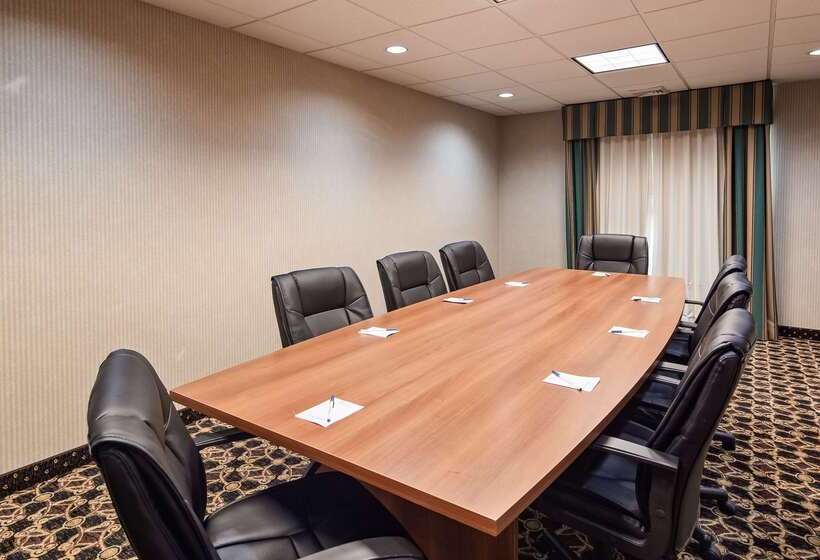 Отель Best Western Plus Clearfield