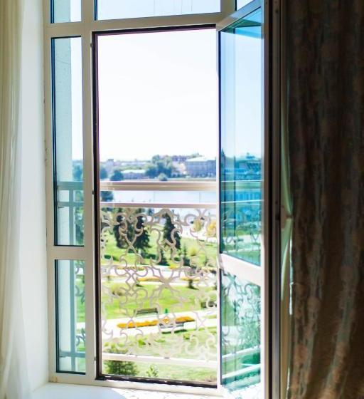 בית מלון כפרי Bilyar Palace