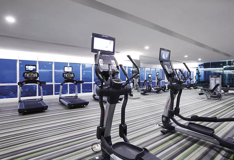 Hotel Capri By Fraser