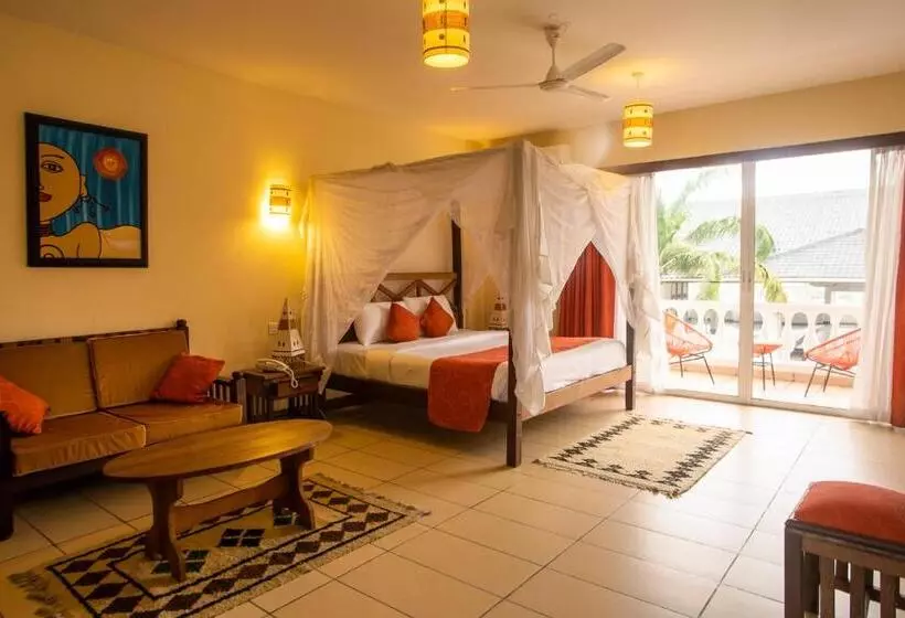 Cityblue Creekside Hotel & Suites