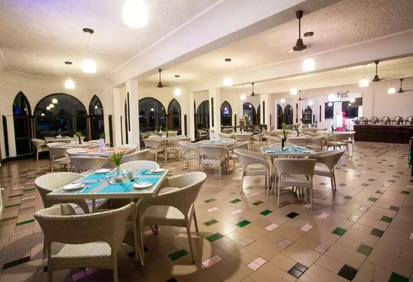 Cityblue Creekside Hotel & Suites