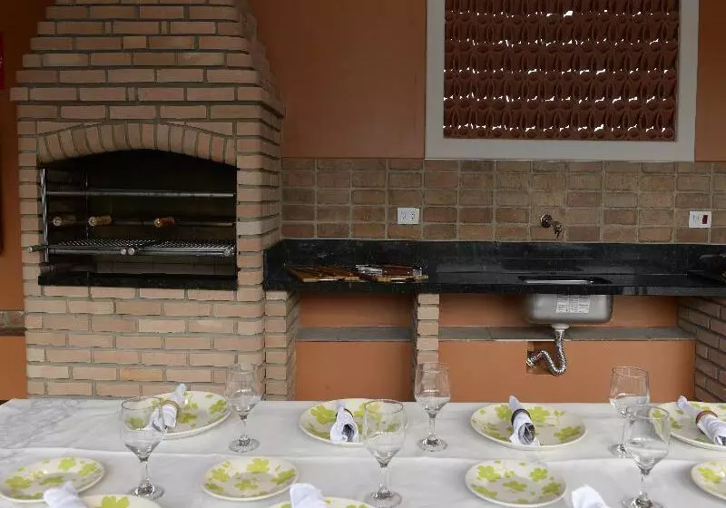 호텔 Colonial Plaza