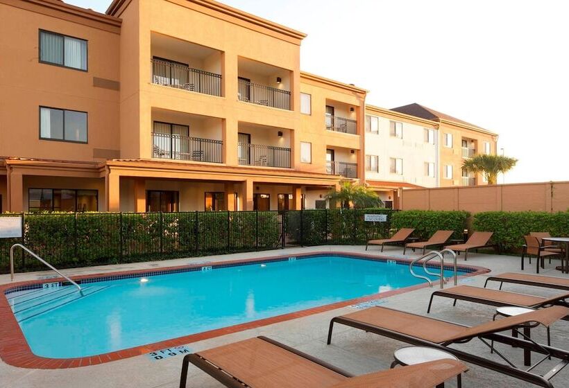 호텔 Courtyard By Marriott Brownsville