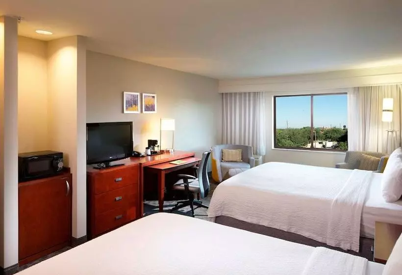 호텔 Courtyard By Marriott Brownsville
