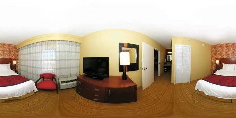 هتل Courtyard Greensboro Airport