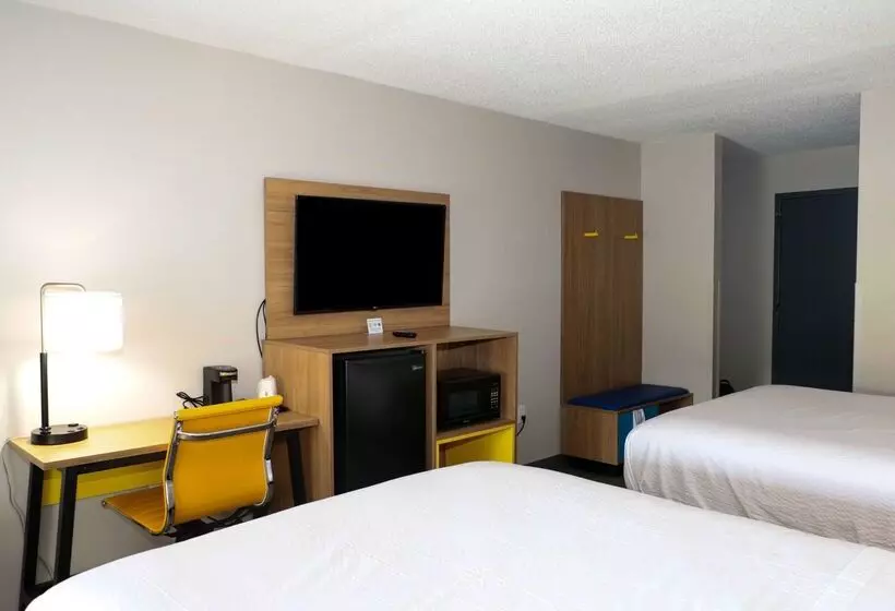 호텔 Days Inn By Wyndham Farmville