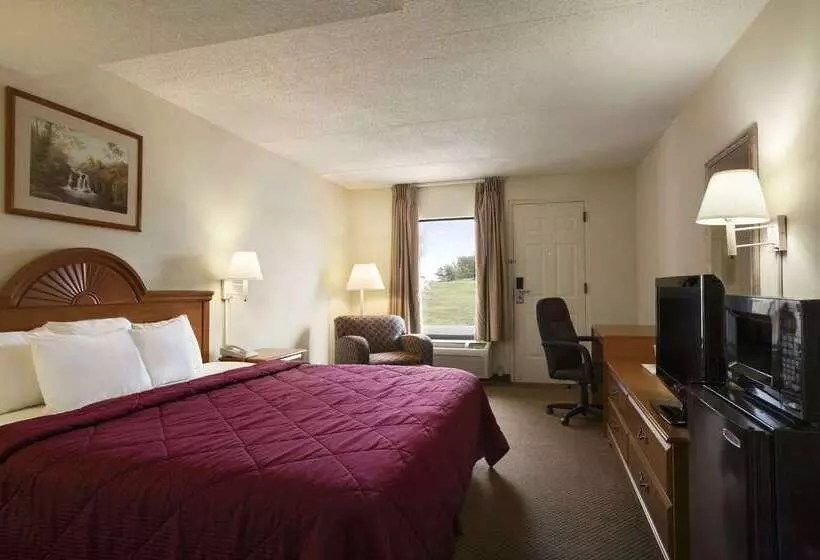 호텔 Days Inn By Wyndham Farmville