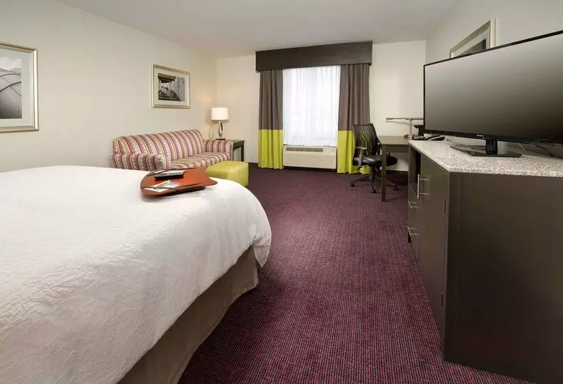 호텔 Hampton Inn & Suites Buffalo Airport
