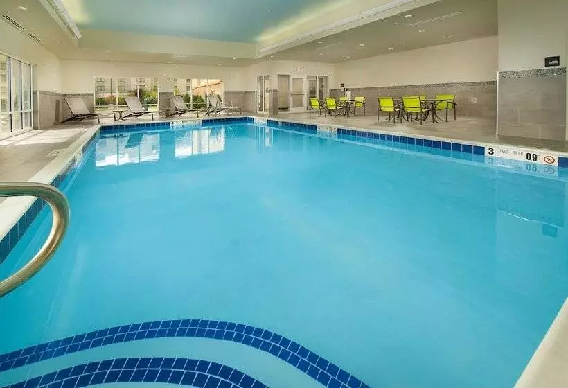 호텔 Hampton Inn & Suites Buffalo Airport