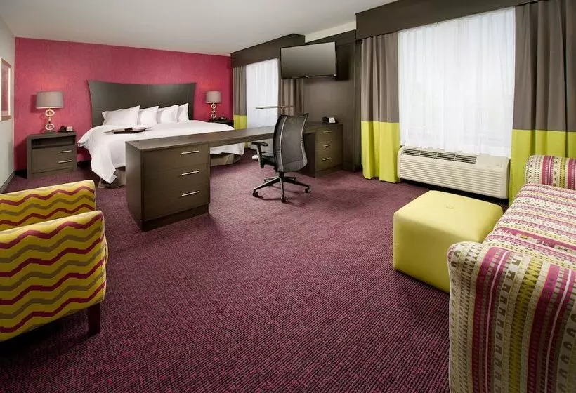호텔 Hampton Inn & Suites Buffalo Airport