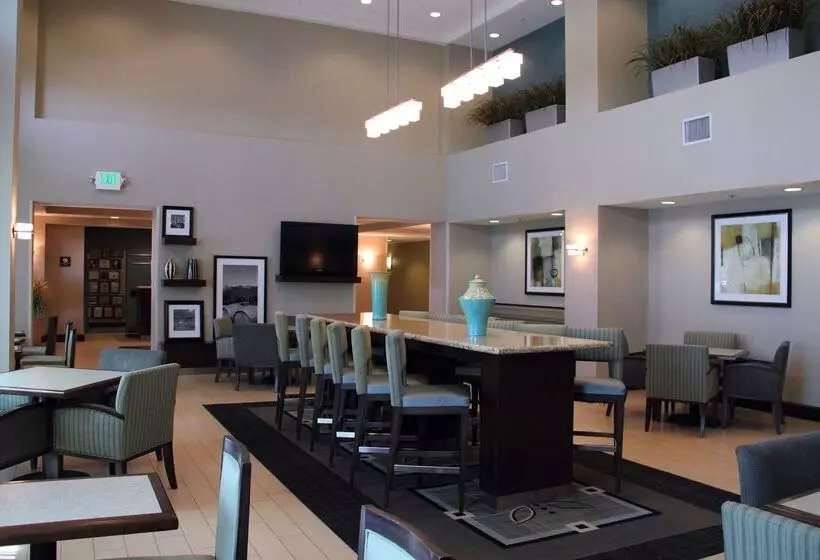 호텔 Hampton Inn & Suites Manteca