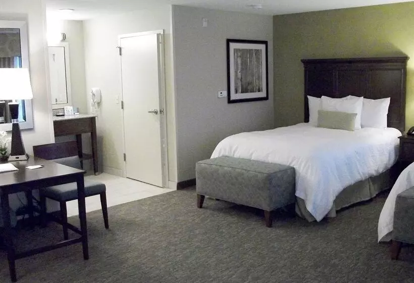 호텔 Hampton Inn & Suites Manteca