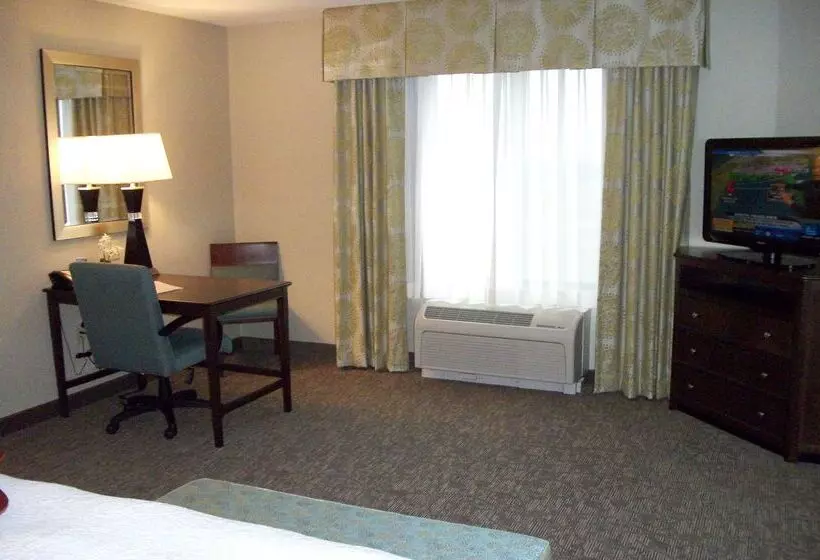 호텔 Hampton Inn & Suites Manteca