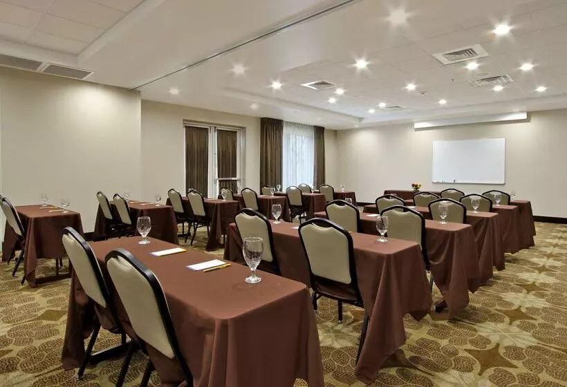 هتل Hilton Garden Inn Austin Nw   Arboretum