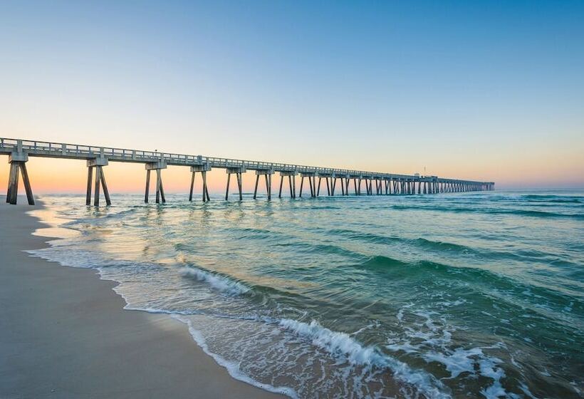 Отель Holiday Inn Club Vacations Panama City Beach Resort, An Ihg